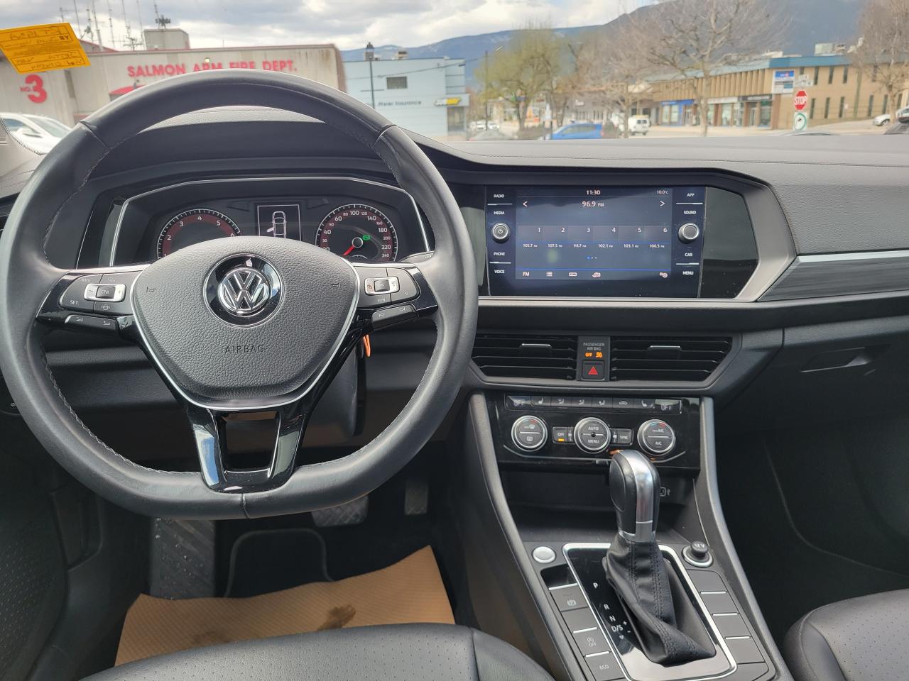 2019 Volkswagen Jetta Execline Photo5