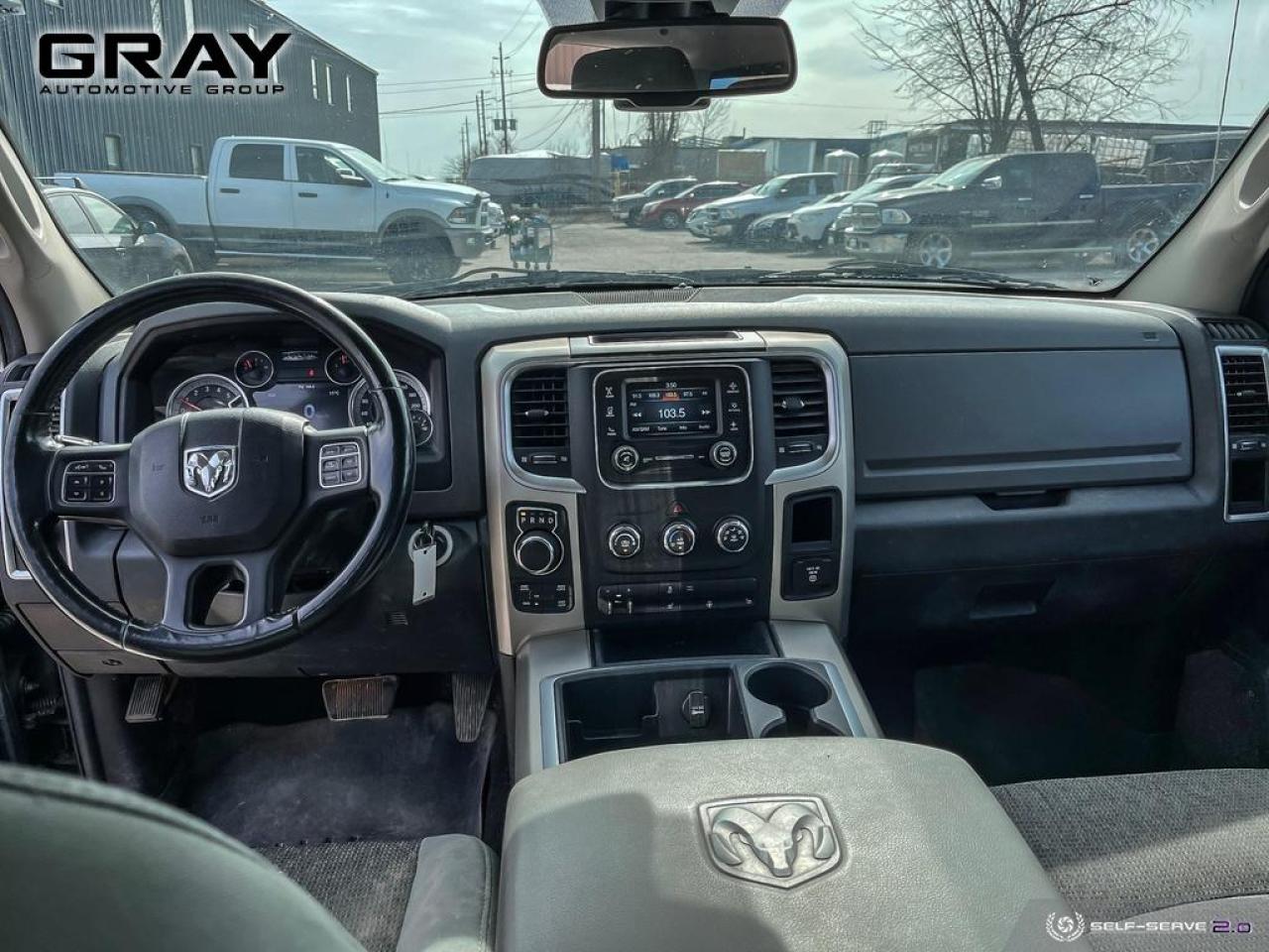 2014 RAM 1500 SLT CREW CAB /NO ACCIDENTS/2 YR UNLIMITED WARRANTY - Photo #15