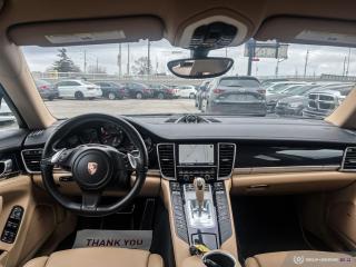 2013 Porsche Panamera 4 / LEATHER / NAV / ROOF / HTD SEATS - Photo #11