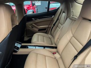 2013 Porsche Panamera 4 / LEATHER / NAV / ROOF / HTD SEATS - Photo #9