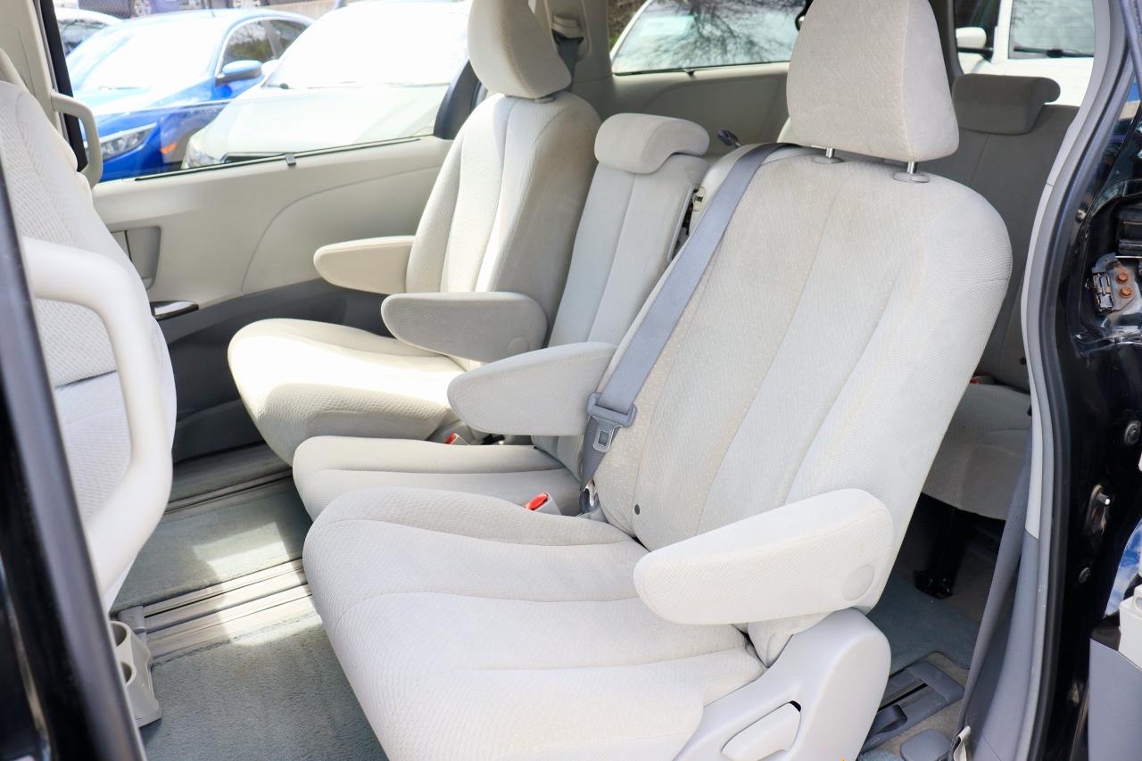 2013 Toyota Sienna LE | 8 Seater | Reverse Cam | 1 Owner | Clean Crfx Photo26