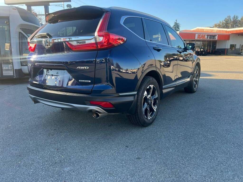 2019 Honda CR-V Touring AWD - Photo #4