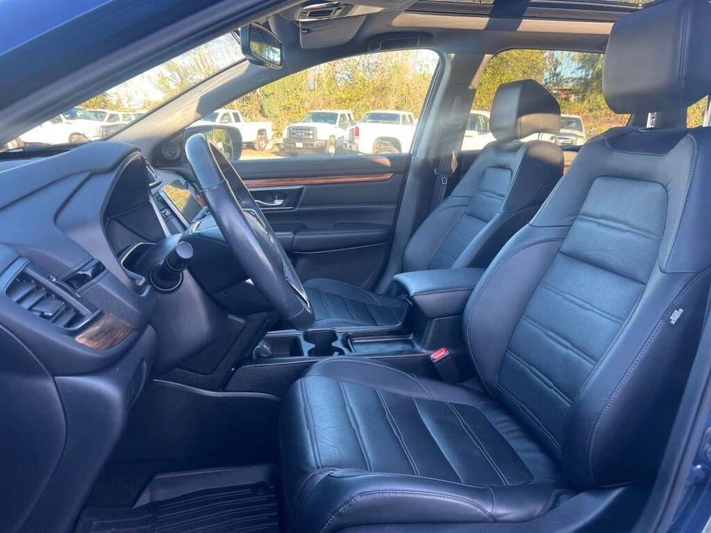 2019 Honda CR-V Touring AWD - Photo #11
