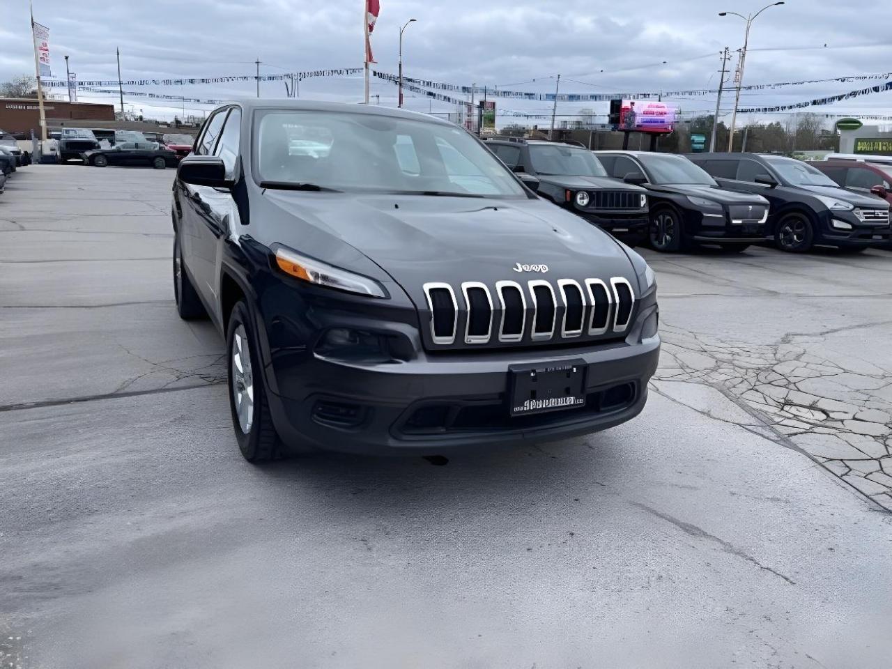 Used 2014 Jeep Cherokee 4WD 4dr Sport CLEAN MUST SEE WE FINANCE ALL CREDIT for sale in London, ON