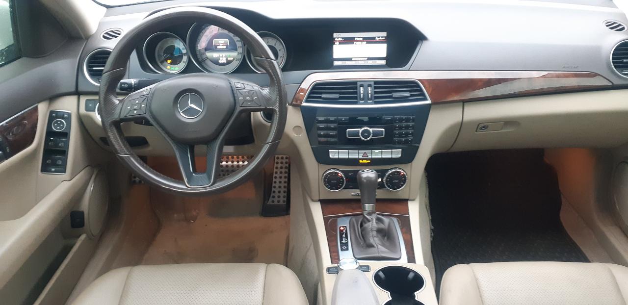 2014 Mercedes-Benz C-Class 4dr Sdn C 300 4MATIC - Photo #9