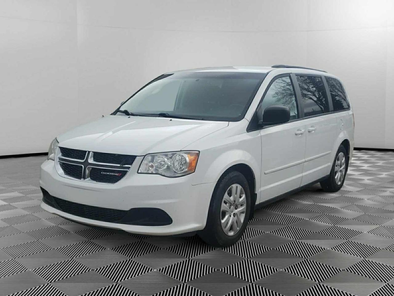 Used 2015 Dodge Grand Caravan SE/SXT CLEARANCE PRICED EXCELLENT SERVICE RECORDS for sale in Regina, SK