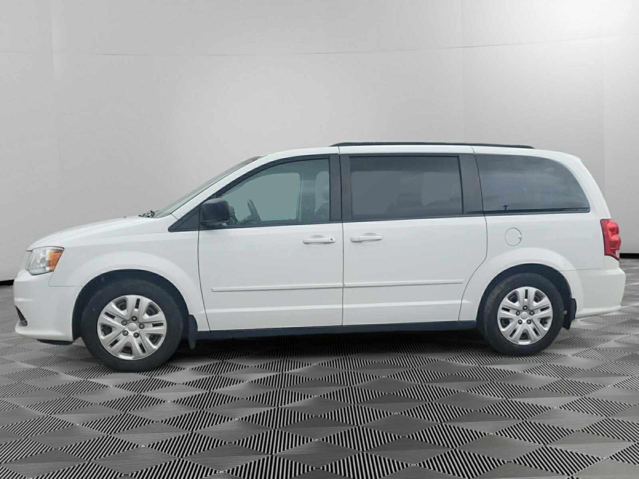 Used 2015 Dodge Grand Caravan SE/SXT CLEARANCE PRICED WELL MAINTAINED for sale in Regina, SK