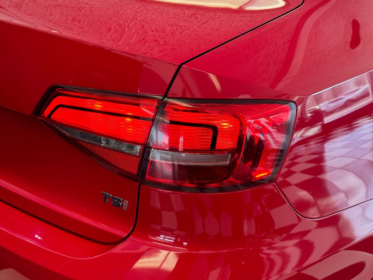 2015 Volkswagen Jetta Trendline+Camera+Heated Seats+New Tires+A/C Photo114
