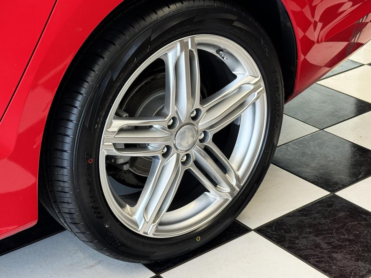 2015 Volkswagen Jetta Trendline+Camera+Heated Seats+New Tires+A/C Photo106