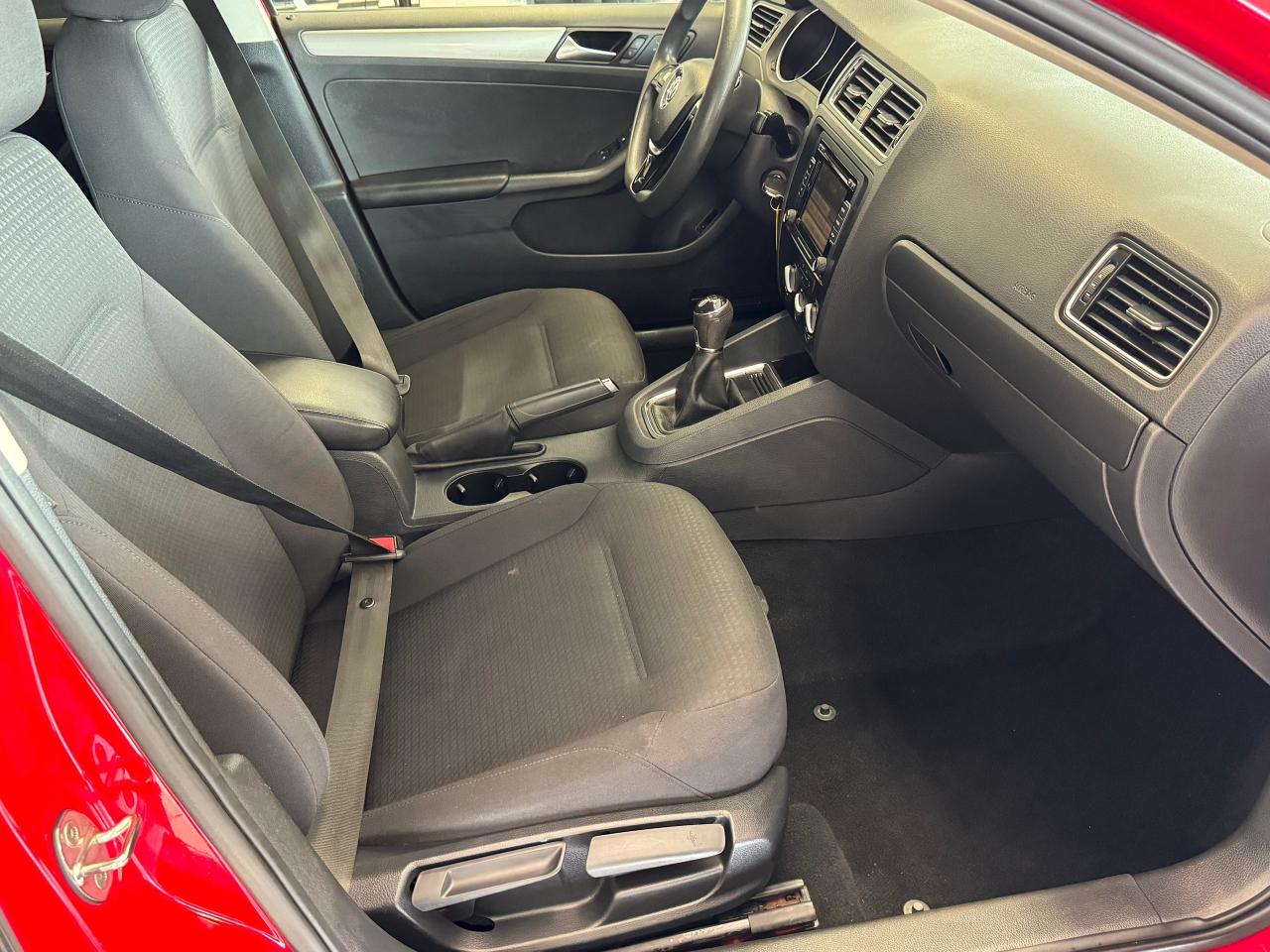 2015 Volkswagen Jetta Trendline+Camera+Heated Seats+New Tires+A/C Photo79