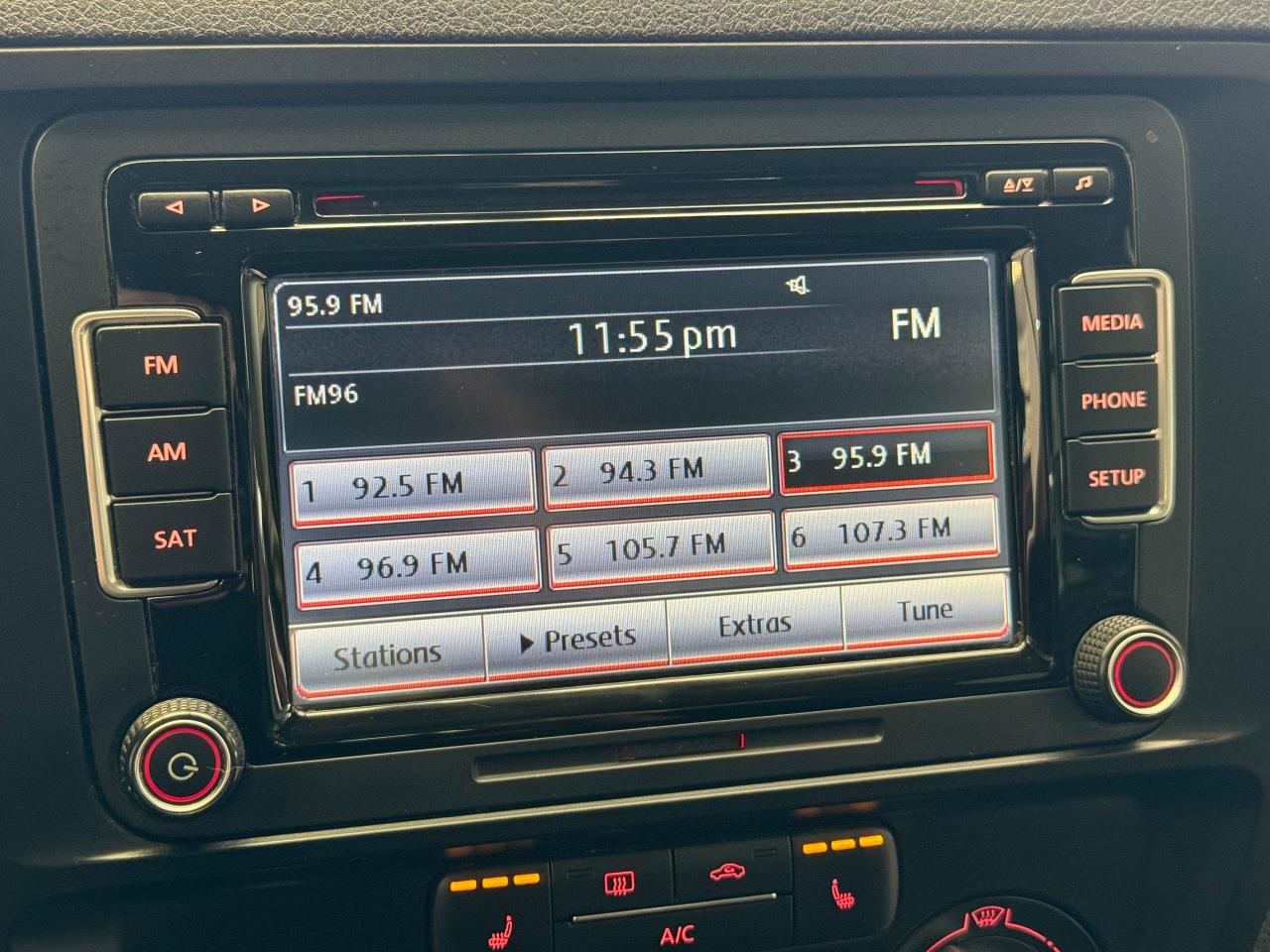 2015 Volkswagen Jetta Trendline+Camera+Heated Seats+New Tires+A/C - Photo #25