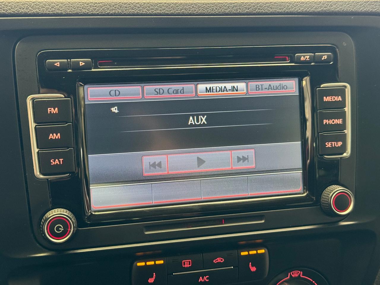 2015 Volkswagen Jetta Trendline+Camera+Heated Seats+New Tires+A/C - Photo #27