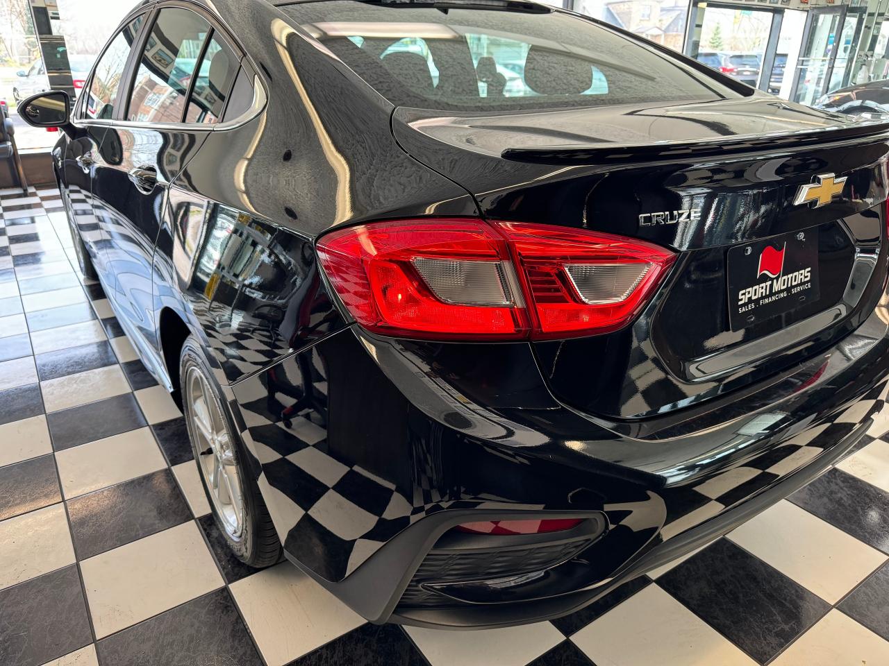 2016 Chevrolet Cruze LT RS+Roof+Camera+ApplePlay+New Tires+Clean Carfax - Photo #43