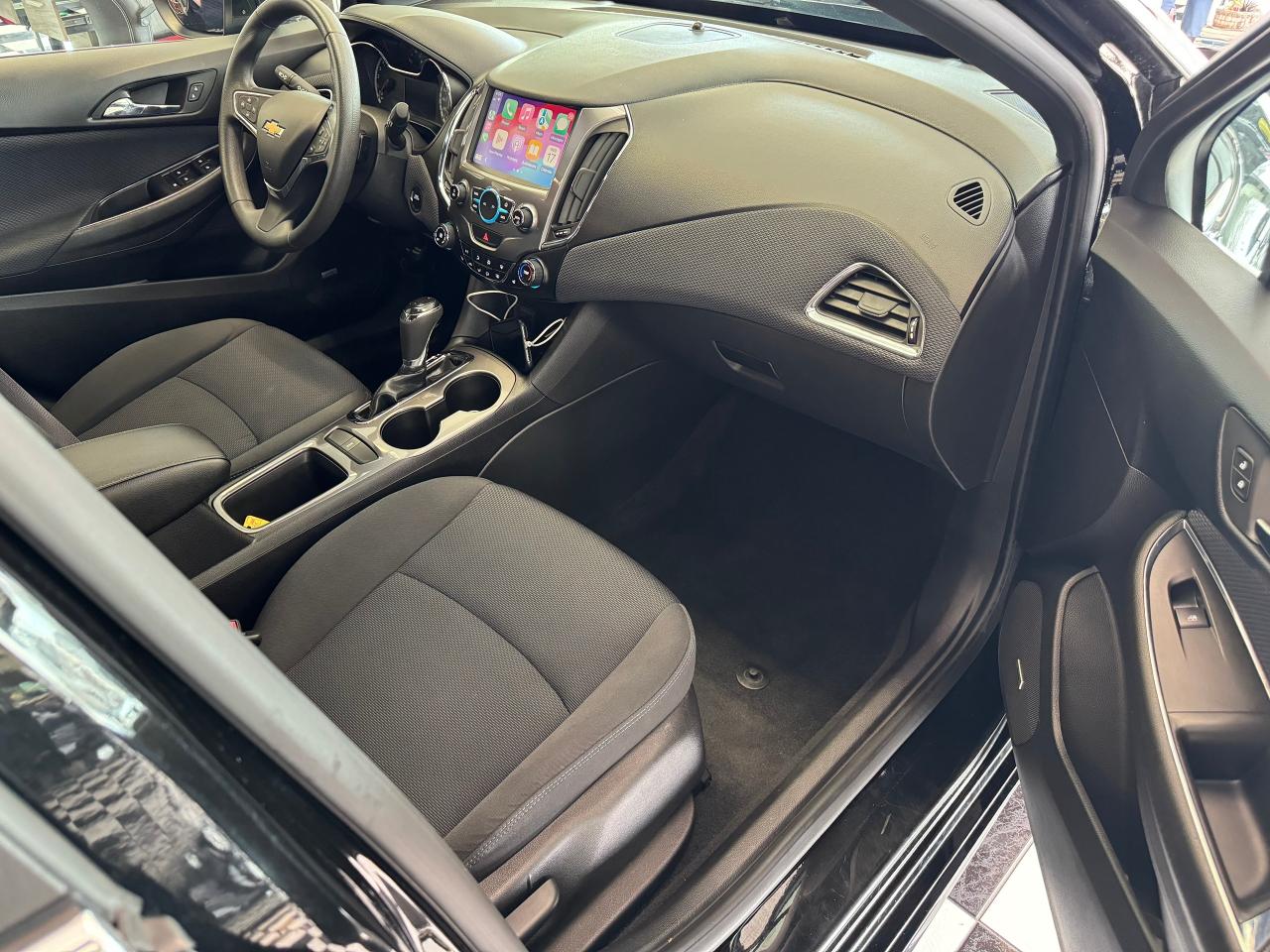 2016 Chevrolet Cruze LT RS+Roof+Camera+ApplePlay+New Tires+Clean Carfax - Photo #23
