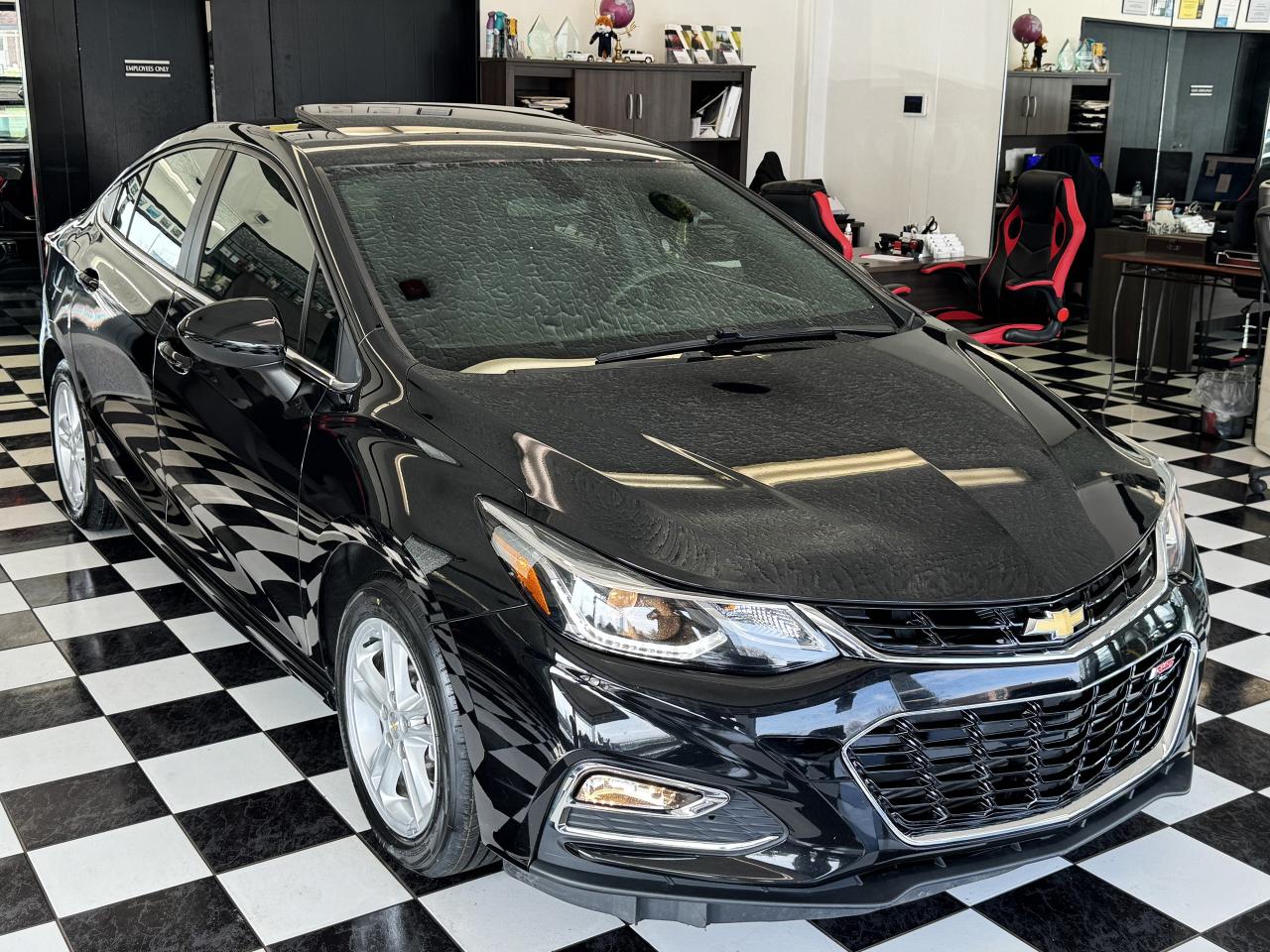 2016 Chevrolet Cruze LT RS+Roof+Camera+ApplePlay+New Tires+Clean Carfax - Photo #5