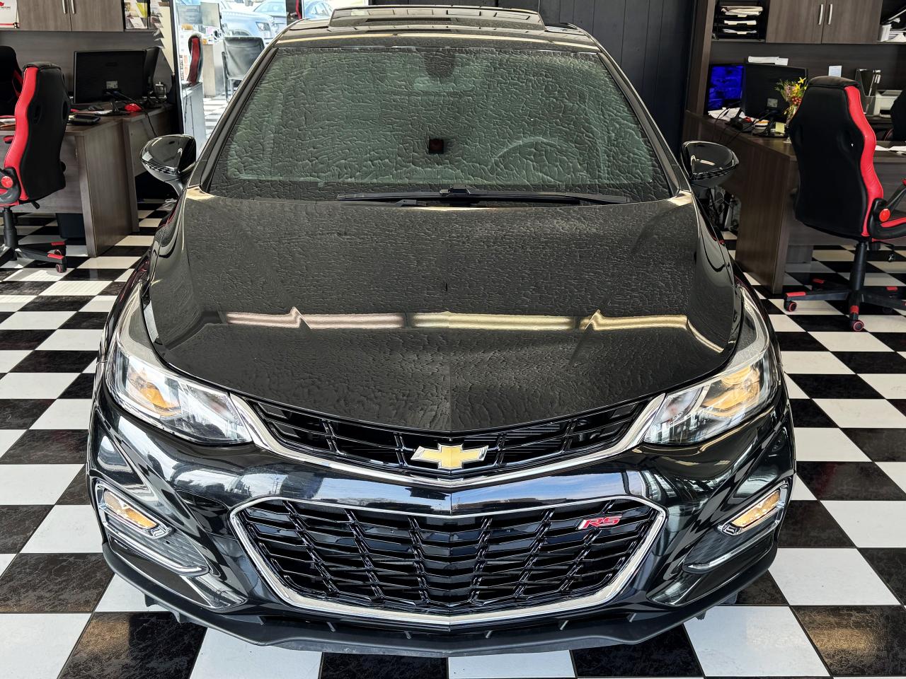 2016 Chevrolet Cruze LT RS+Roof+Camera+ApplePlay+New Tires+Clean Carfax - Photo #6