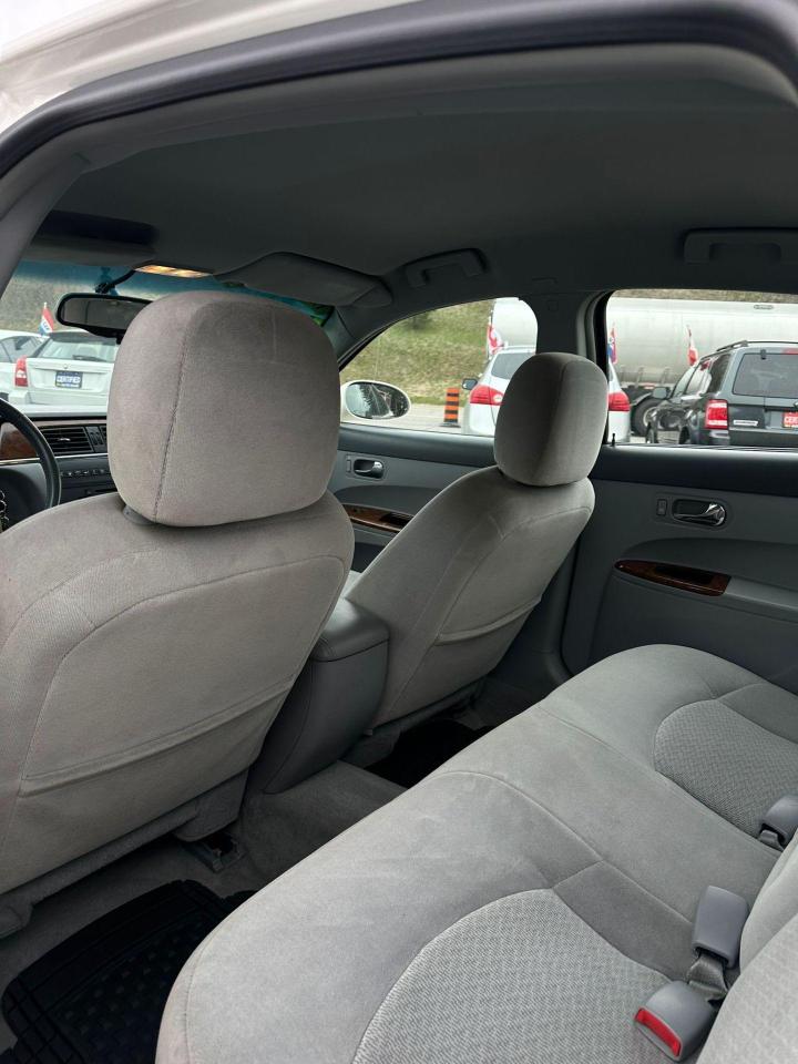 2006 Buick Allure 4dr Sdn CX - Photo #9
