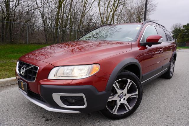 2012 Volvo XC70 1 OWNER / NO ACCIDENTS / STUNNING COMBO / T6 AWD