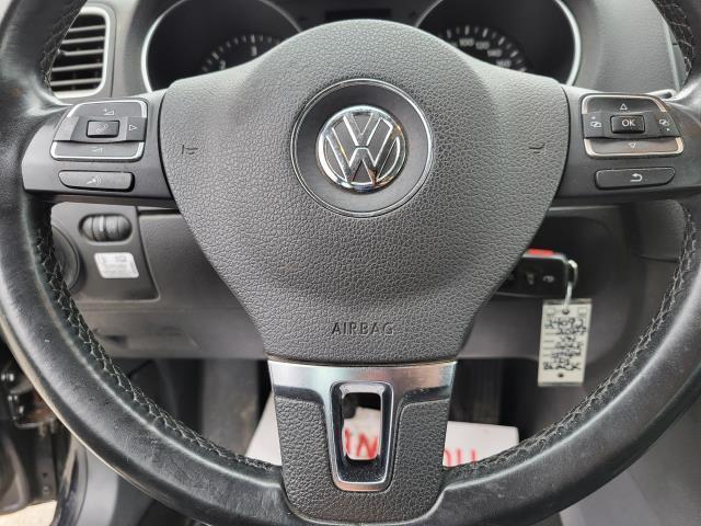 2014 Volkswagen Golf Trendline TDI Photo10