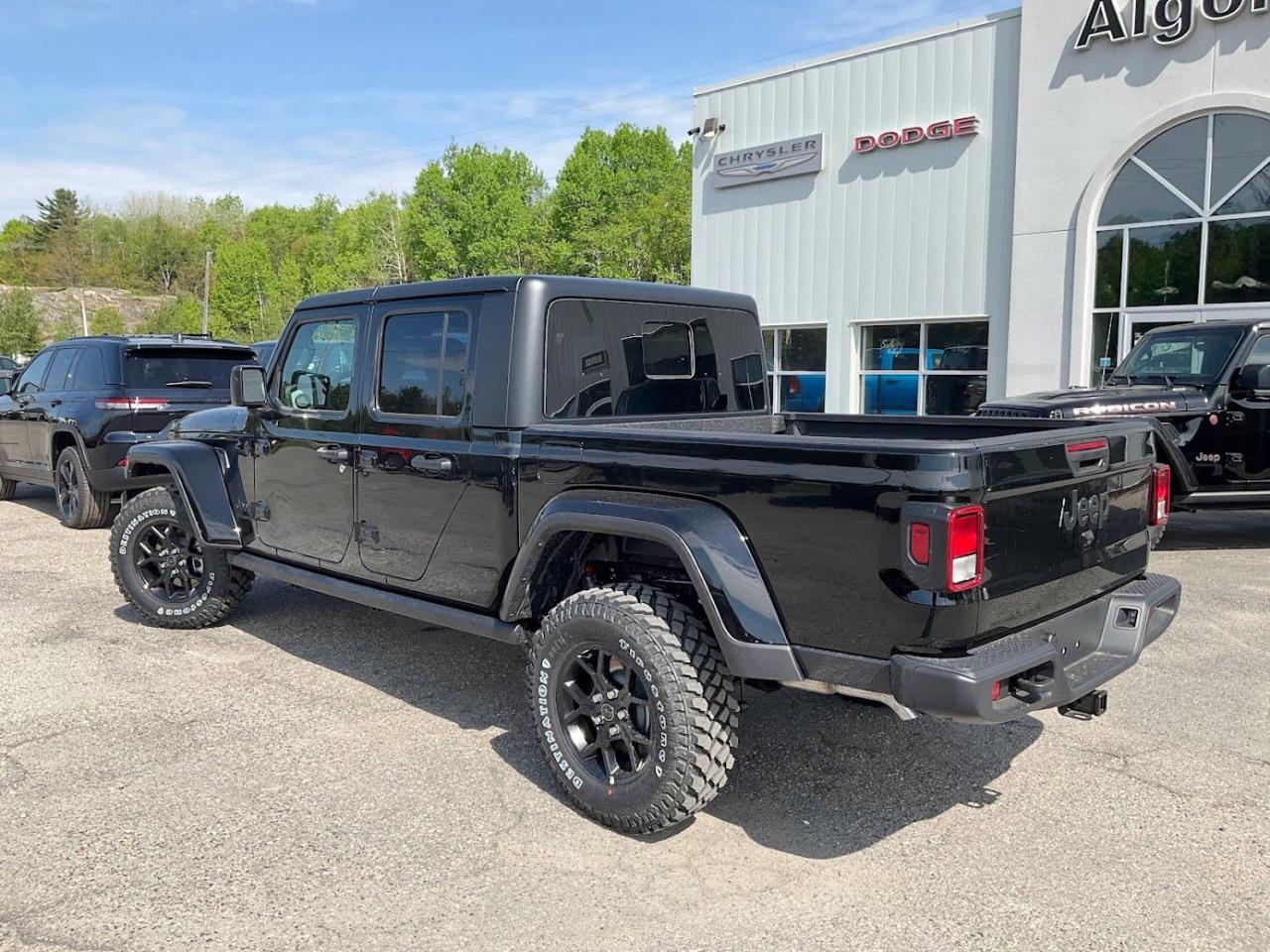 2024 Jeep Gladiator Willys Photo3
