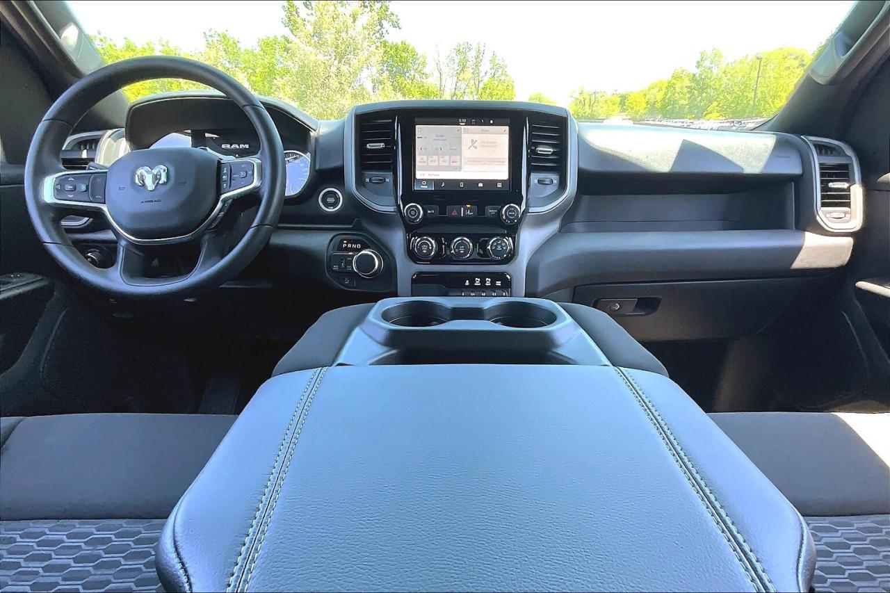 2025 RAM 1500 TRADESMAN | DEMO | LEVEL 1 EQUIP | SPORT APP PKG Photo4