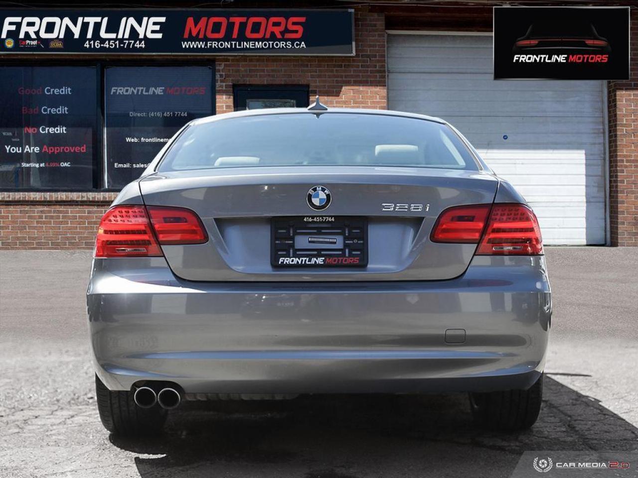 2011 BMW 3 Series 2dr Cpe 328i xDrive AWD Photo4