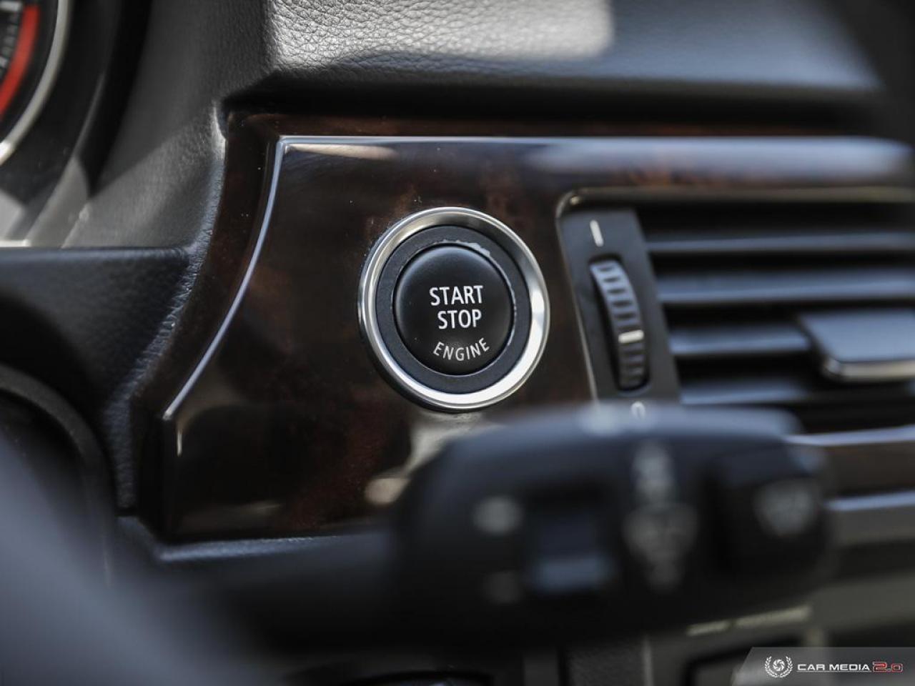 2011 BMW 3 Series 2dr Cpe 328i xDrive AWD Photo