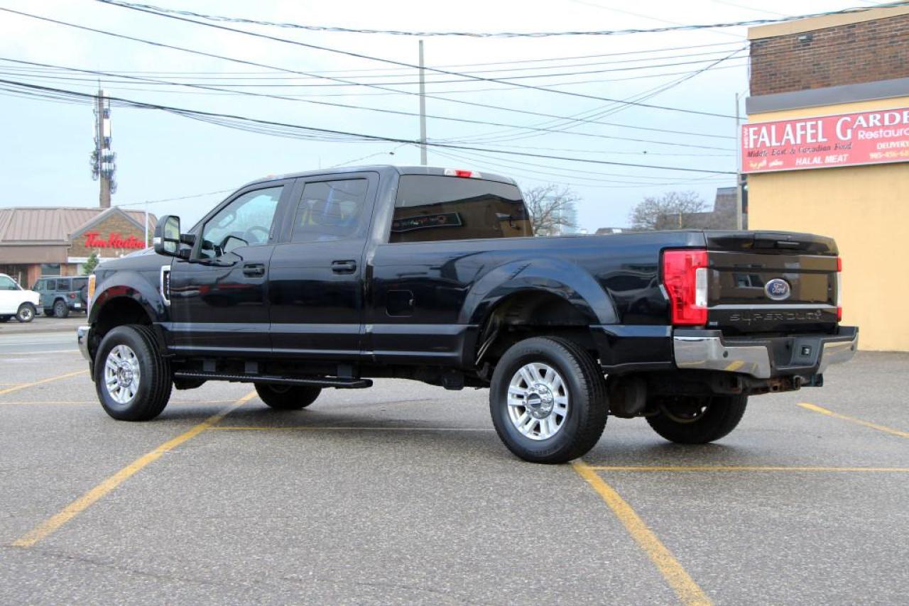 2017 Ford F-250 Super Duty 4WD CREW CAB - Photo #5