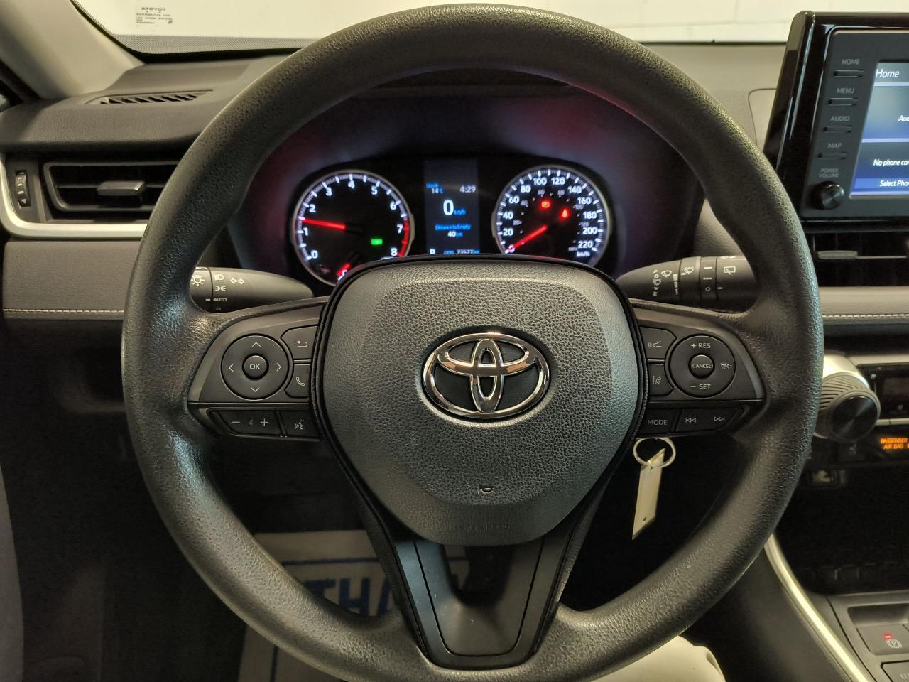 2019 Toyota RAV4 LE AWD Photo