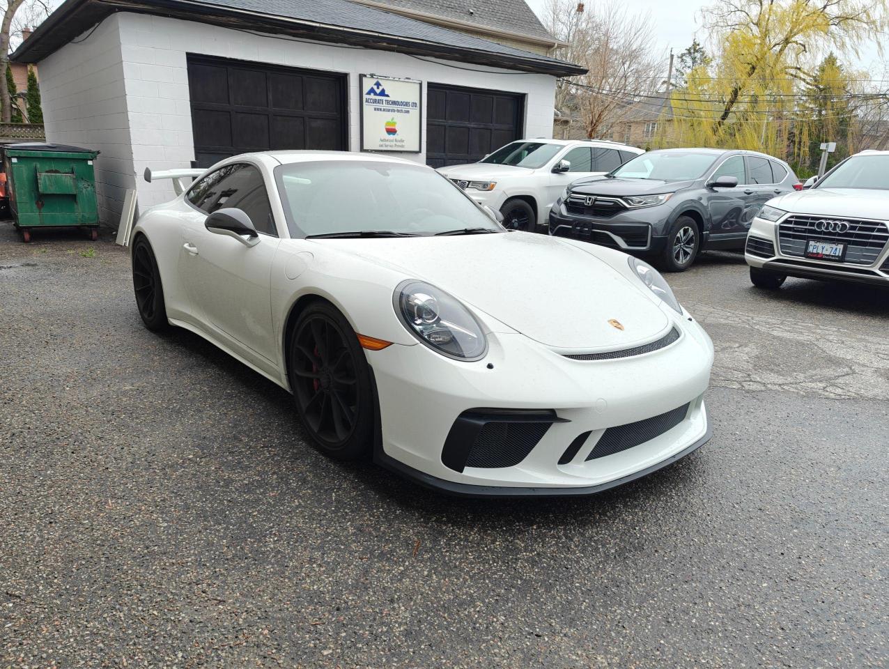 2018 Porsche 911 GT3 Photo3