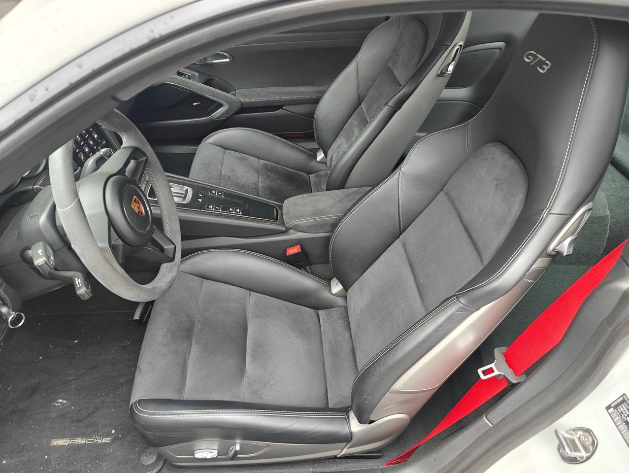 2018 Porsche 911 GT3 Photo