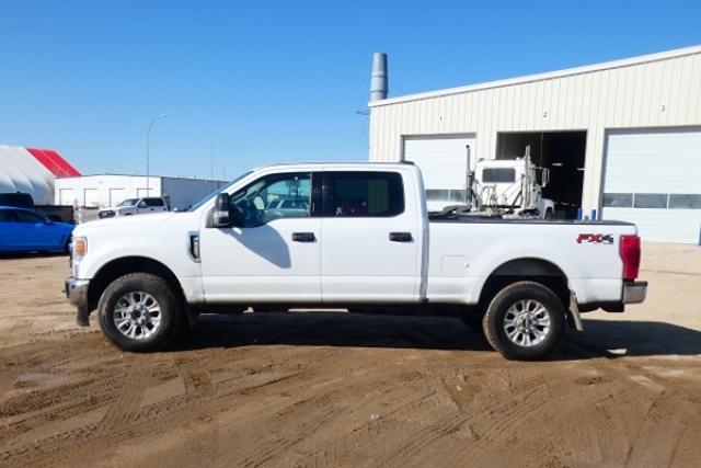 2021 Ford F-250 XLT 4WD Crew Cab 8' Box w/Power cloth seats, BUC