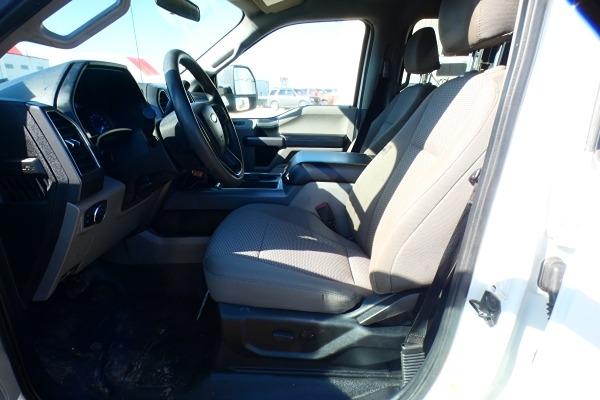 2021 Ford F-250 XLT 4WD Crew Cab 8' Box w/Power cloth seats, BUC - Photo #10
