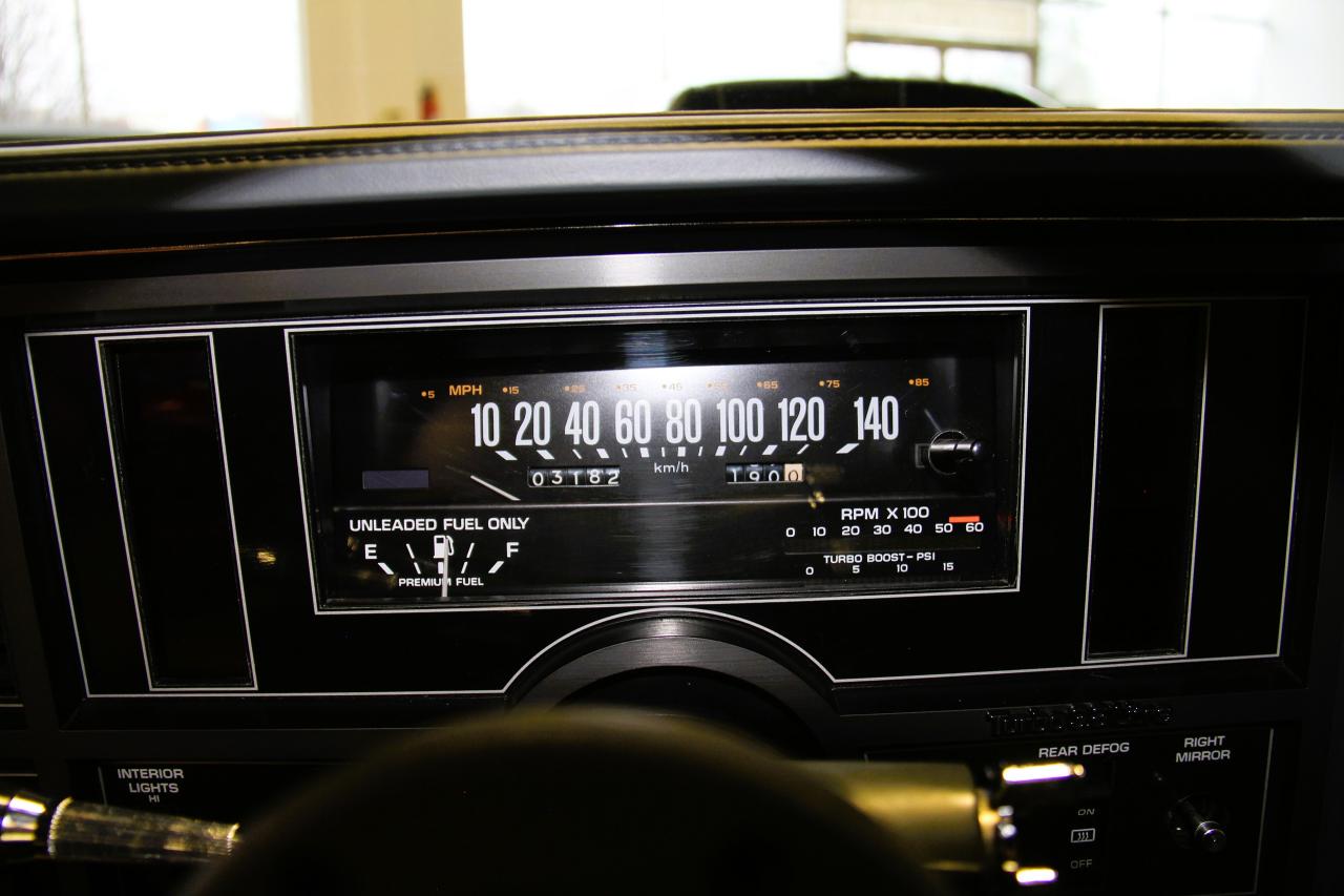 1987 Buick Grand National 2dr Coupe GRAND NAT'L SURVIVOR ONLY 3182KM'S! - Photo #18