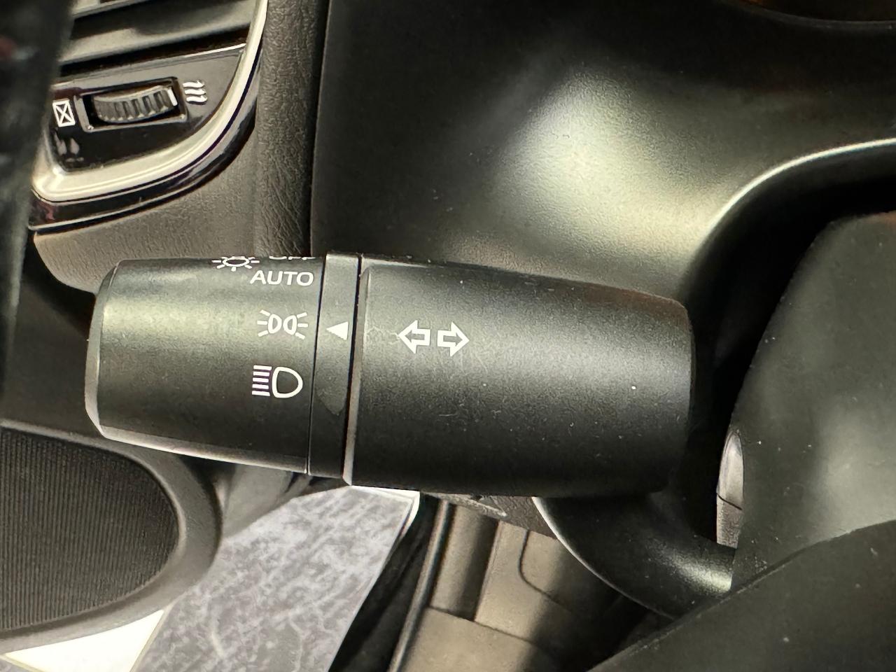 2016 Mazda MAZDA3 Touring+Camera+GPS+Heated Seats+CLEAN CARFAX - Photo #44