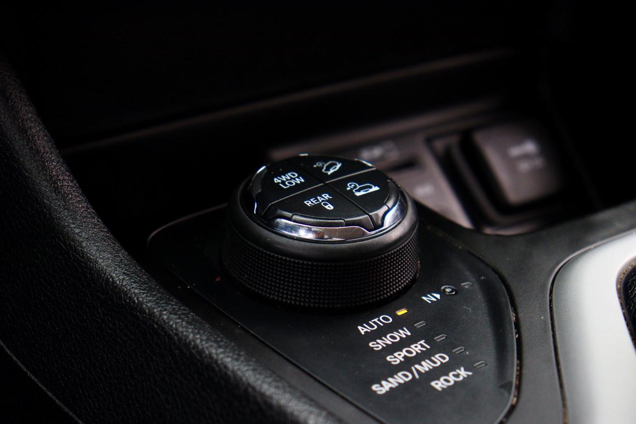 2014 Jeep Cherokee Trailhawk | 4WD | Leather | Nav | Cam | Tinted ++ Photo68