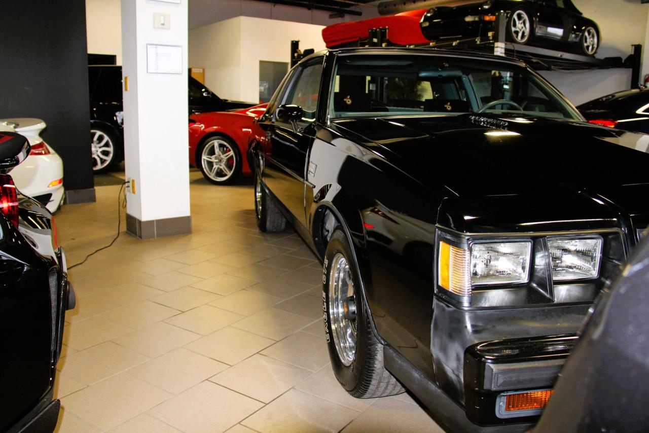 1987 Buick Grand National 2dr Coupe GRAND NAT'L SURVIVOR ONLY 3182KM'S! Photo