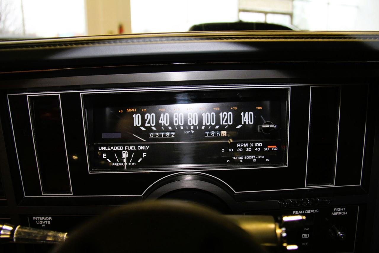 1987 Buick Grand National 2dr Coupe GRAND NAT'L SURVIVOR ONLY 3182KM'S! Photo