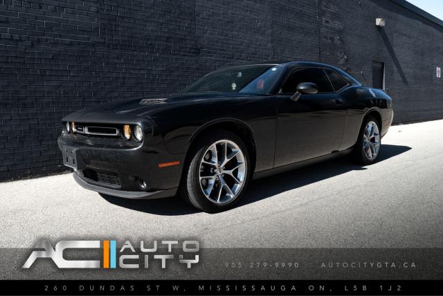 2020 Dodge Challenger SXT RWD | NO ACCIDENTS | CLEAN CARFAX |