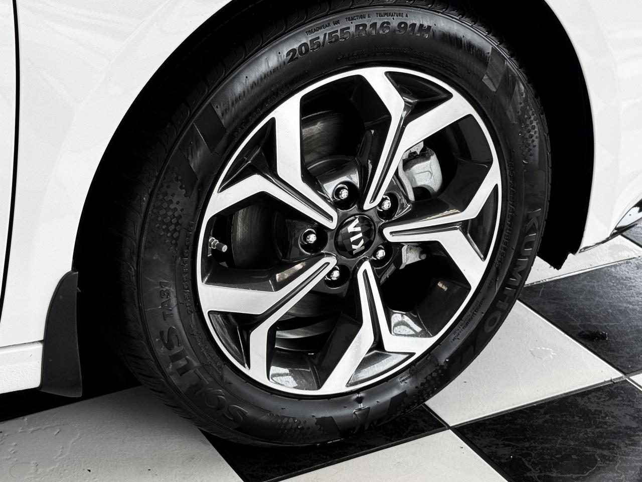 2019 Kia Forte EX+Camera+LaneKeep+Heated Steering+CLEAN CARFAX - Photo #53