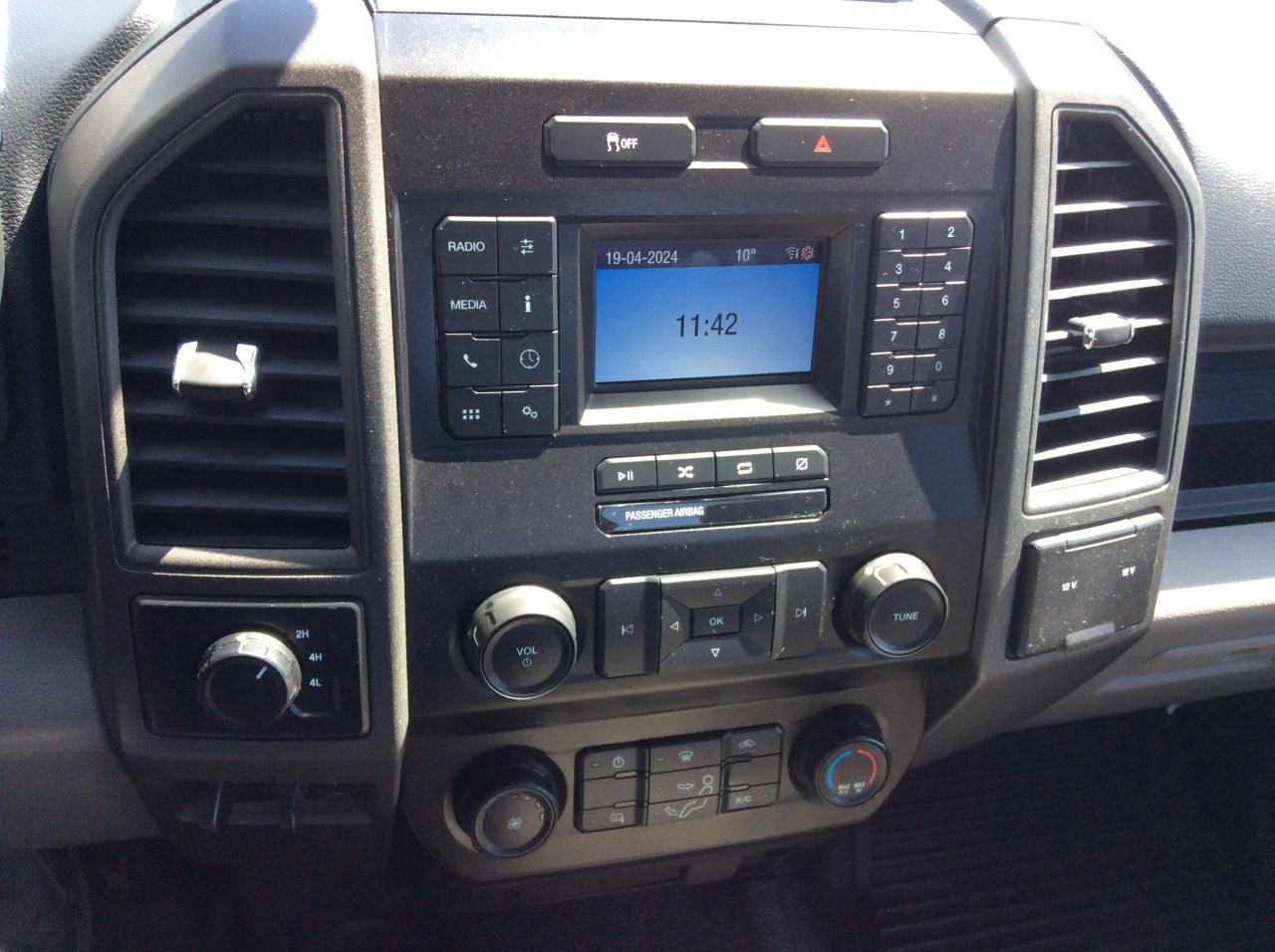 2022 Ford F-450 XL Photo