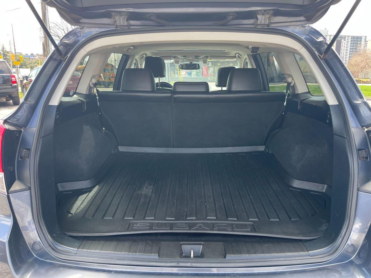 2014 Subaru Outback LIMITED/PWR&LETHER SEATS/SUNROOF/NAVY/CERTIFIED. - Photo #11