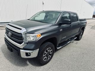 Used 2014 Toyota Tundra 4WD Crewmax  5.7L SR5 for sale in Mississauga, ON