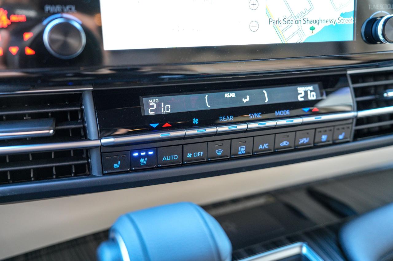 2024 Toyota Sienna Limited AWD - Photo #12