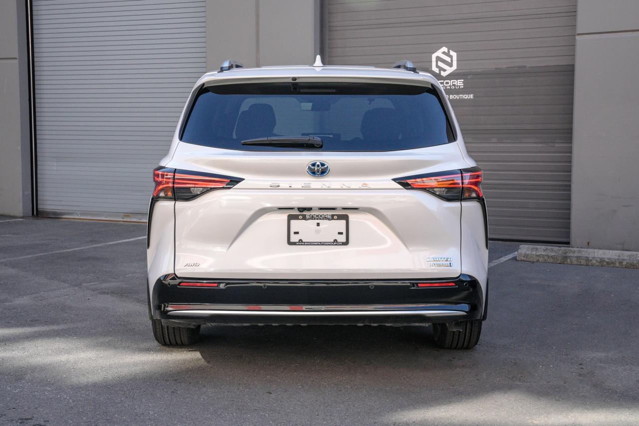 2024 Toyota Sienna Limited AWD - Photo #4