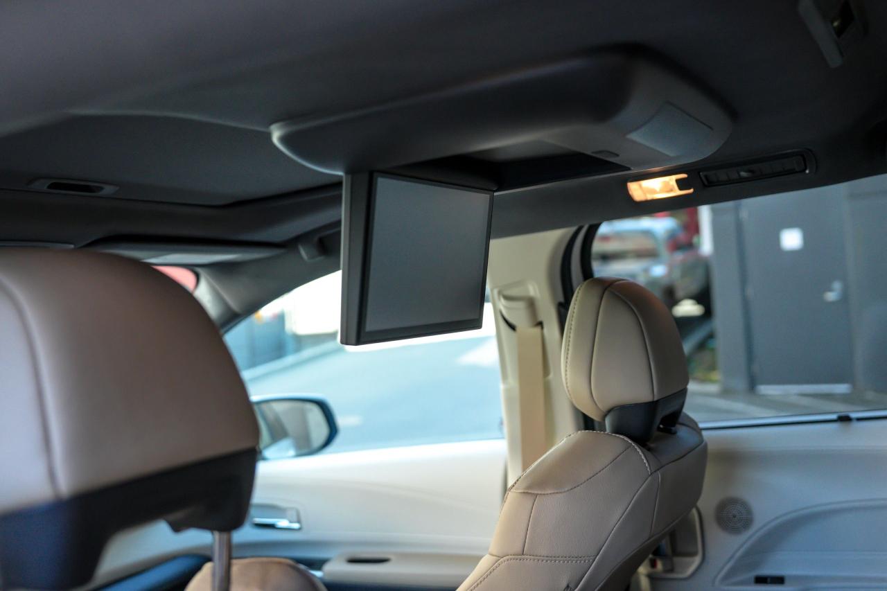 2024 Toyota Sienna Limited AWD - Photo #15