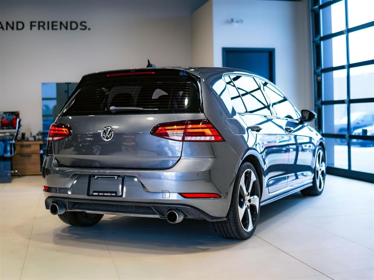 2018 Volkswagen Golf  Photo