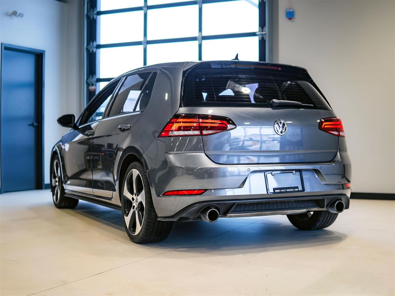 2018 Volkswagen Golf  Photo