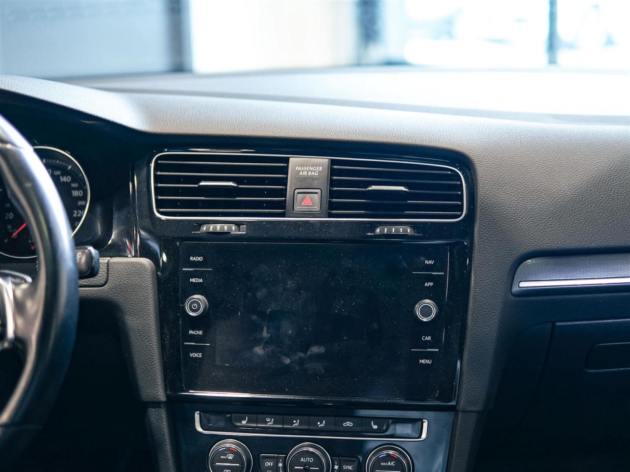 2018 Volkswagen Golf  Photo