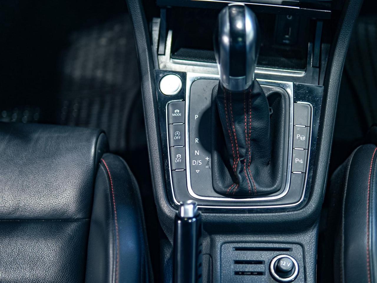 2018 Volkswagen Golf  Photo